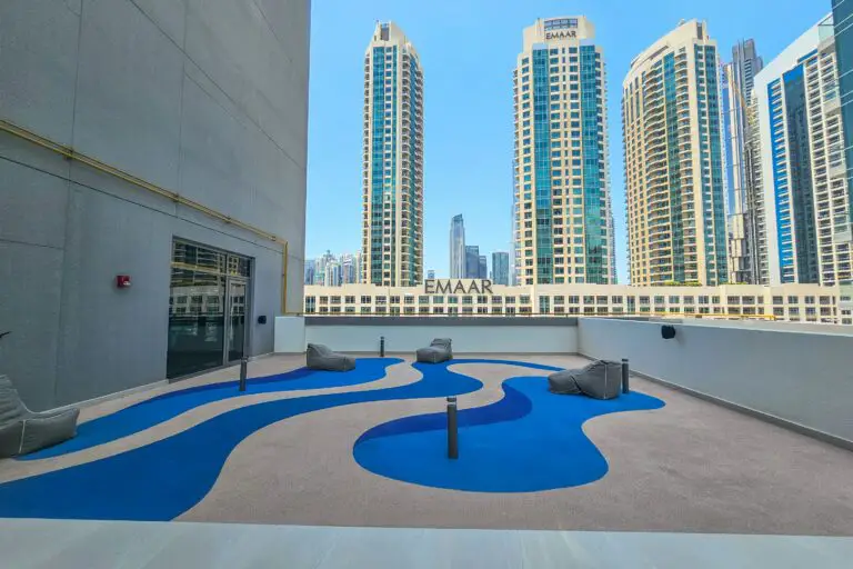 nisha-vastu-dubai-property-consultant-gV2rQr9xjgw-unsplash